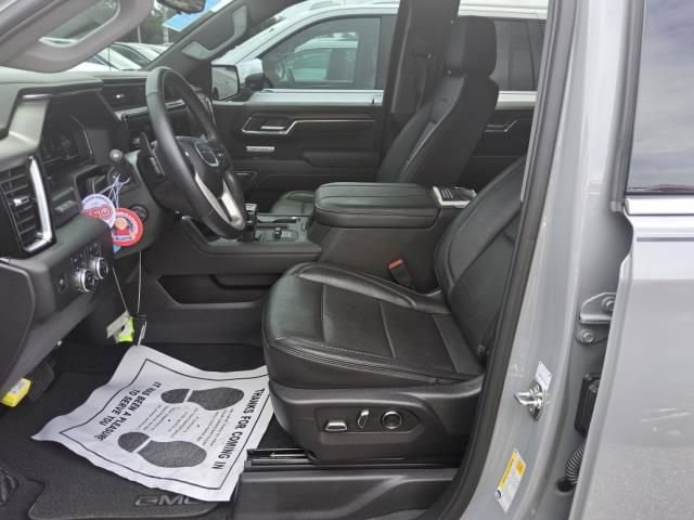 Used 2025 GMC Sierra 1500 Denali w/ Denali Reserve Package AWD/4WD image 4