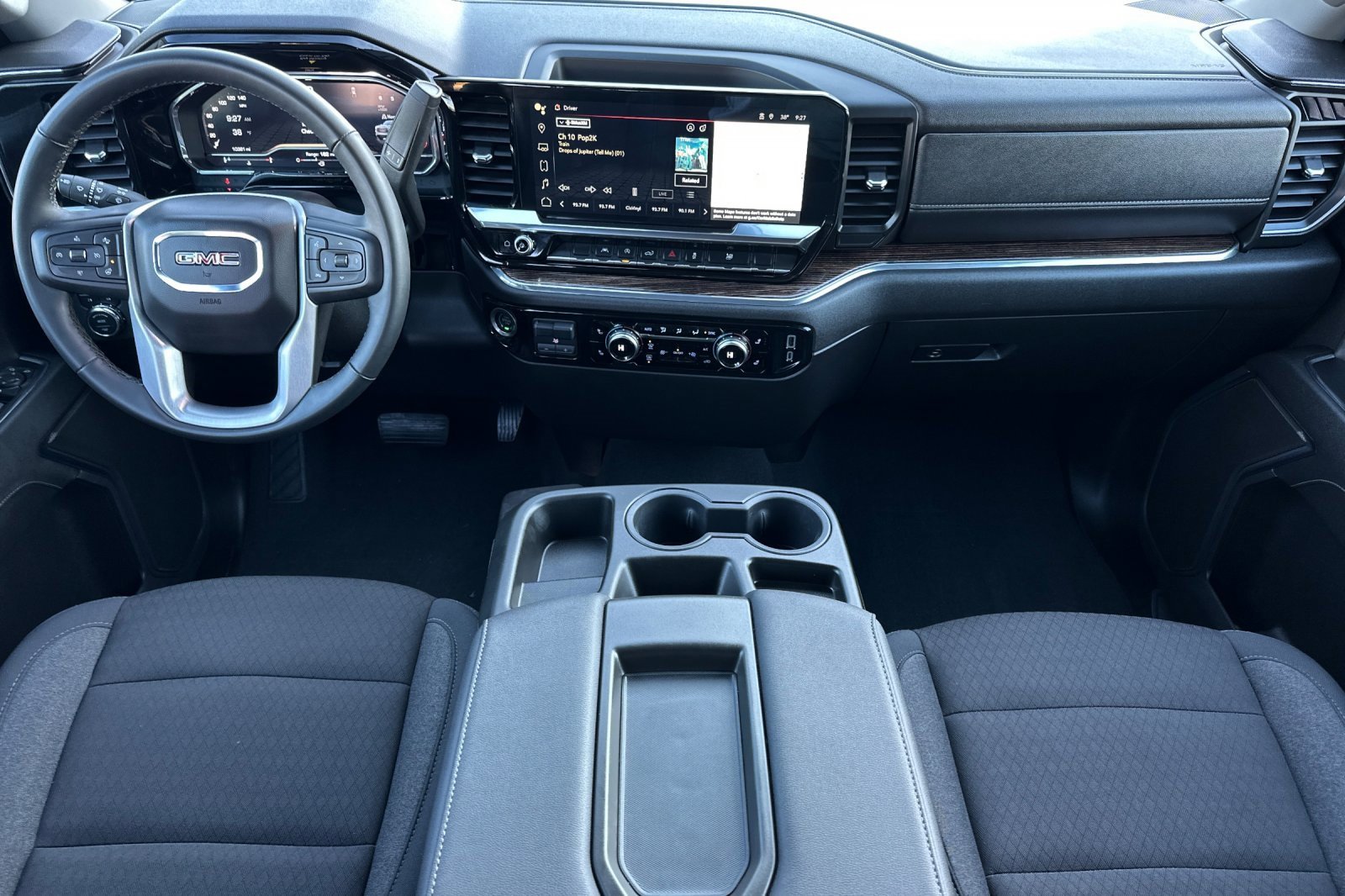 Used 2024 GMC Sierra 1500 Elevation w/ LPO, Elevation Black Package image 13