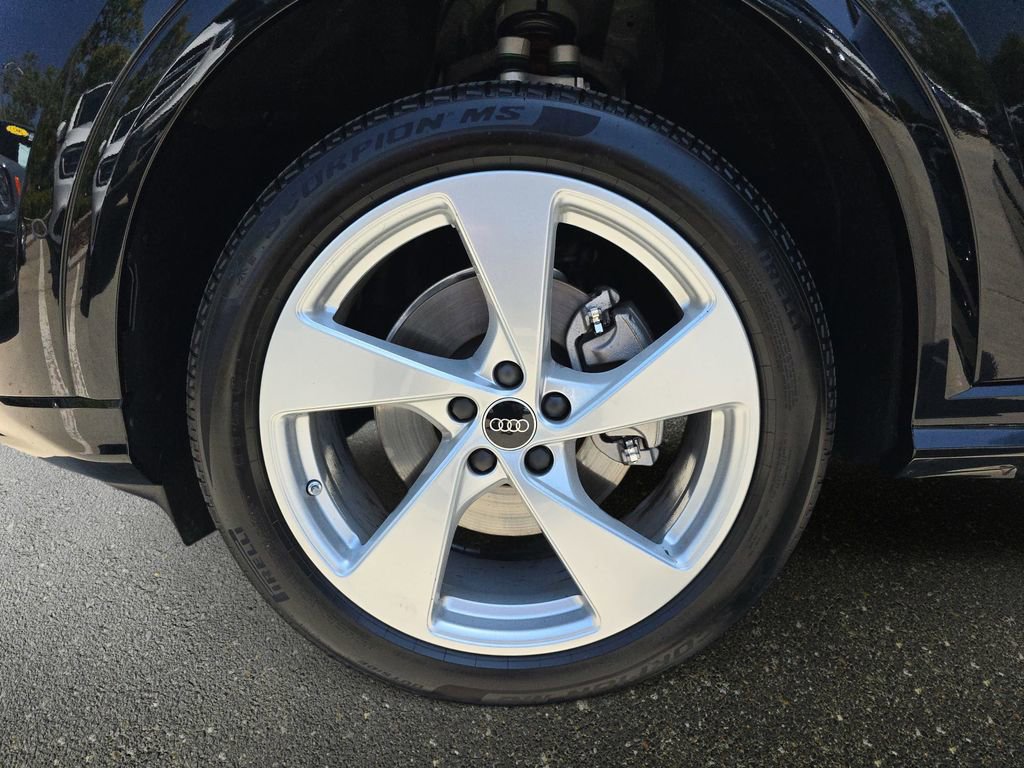 Certified 2025 Audi Q5 Premium w/ Premium Plus AWD/4WD image 36
