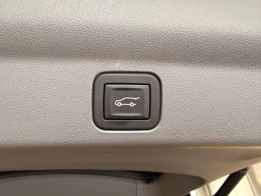 Used 2026 Cadillac Escalade IQL Sport 1 image 11