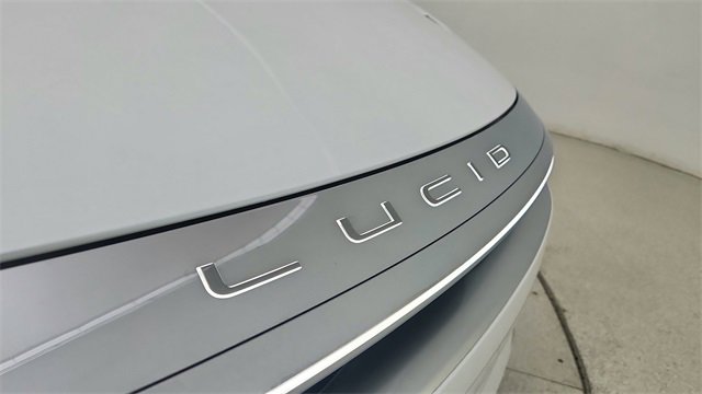 Used 2024 Lucid Air Touring image 16