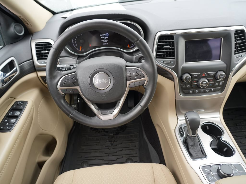 Used 2019 Jeep Grand Cherokee Laredo AWD/4WD image 20