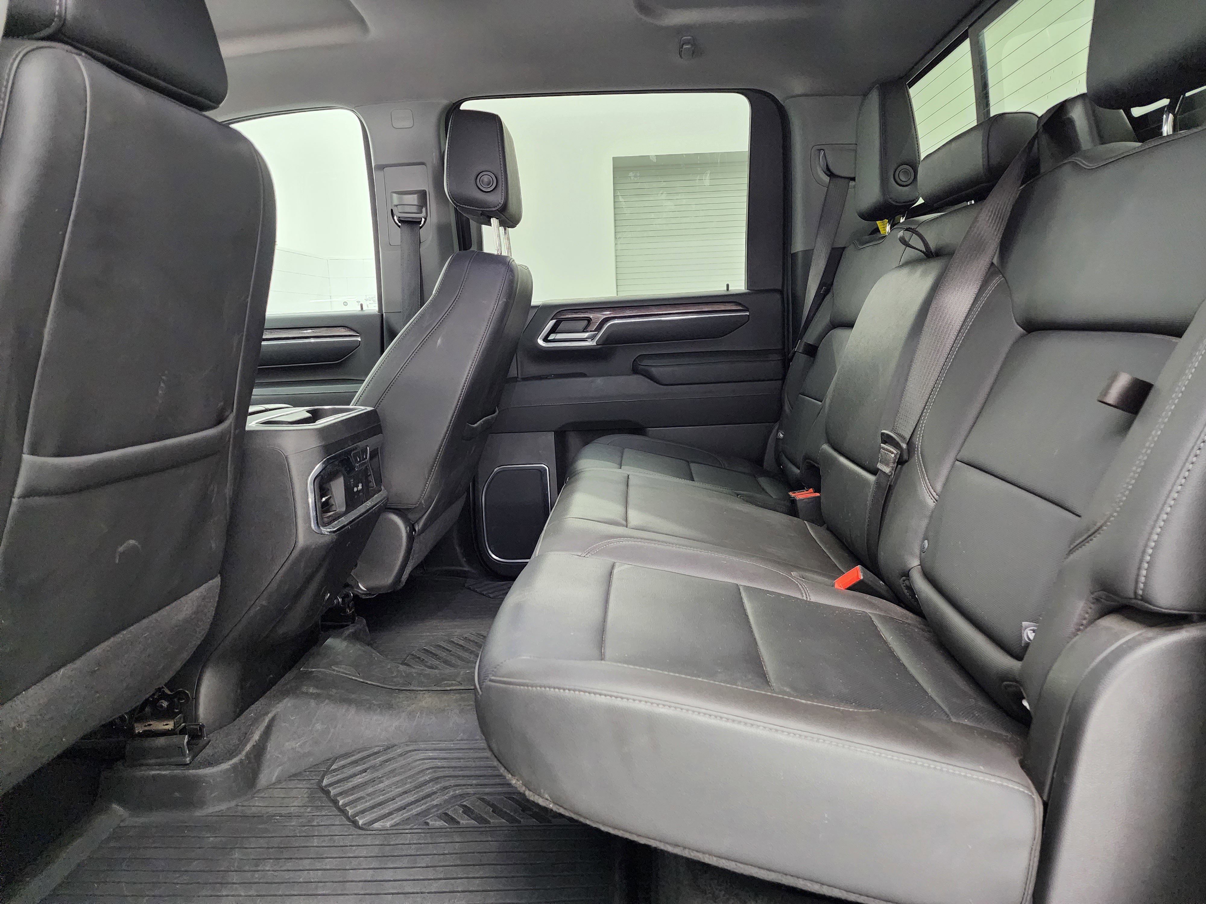 Used 2024 Chevrolet Silverado 2500 LTZ w/ LTZ Plus Package image 9