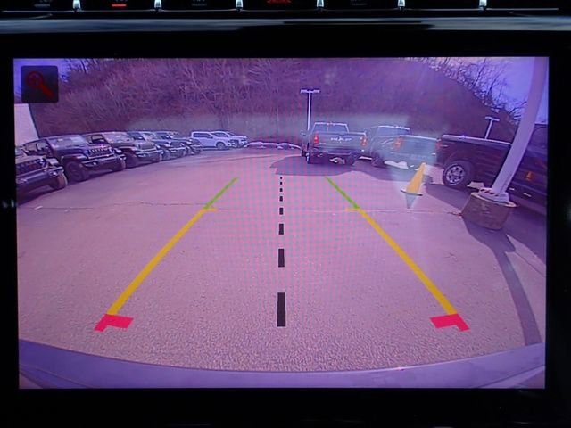 Certified 2025 Jeep Grand Cherokee Limited w/ Trailer Tow Package AWD/4WD image 23
