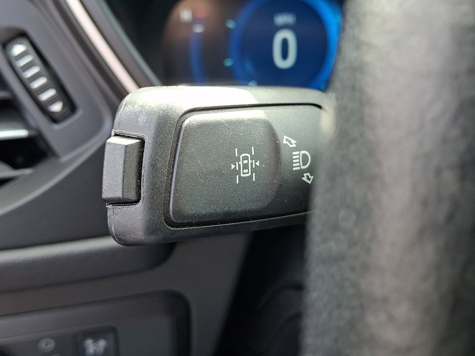 Certified 2021 Ford Escape SEL w/ Technology Package image 32