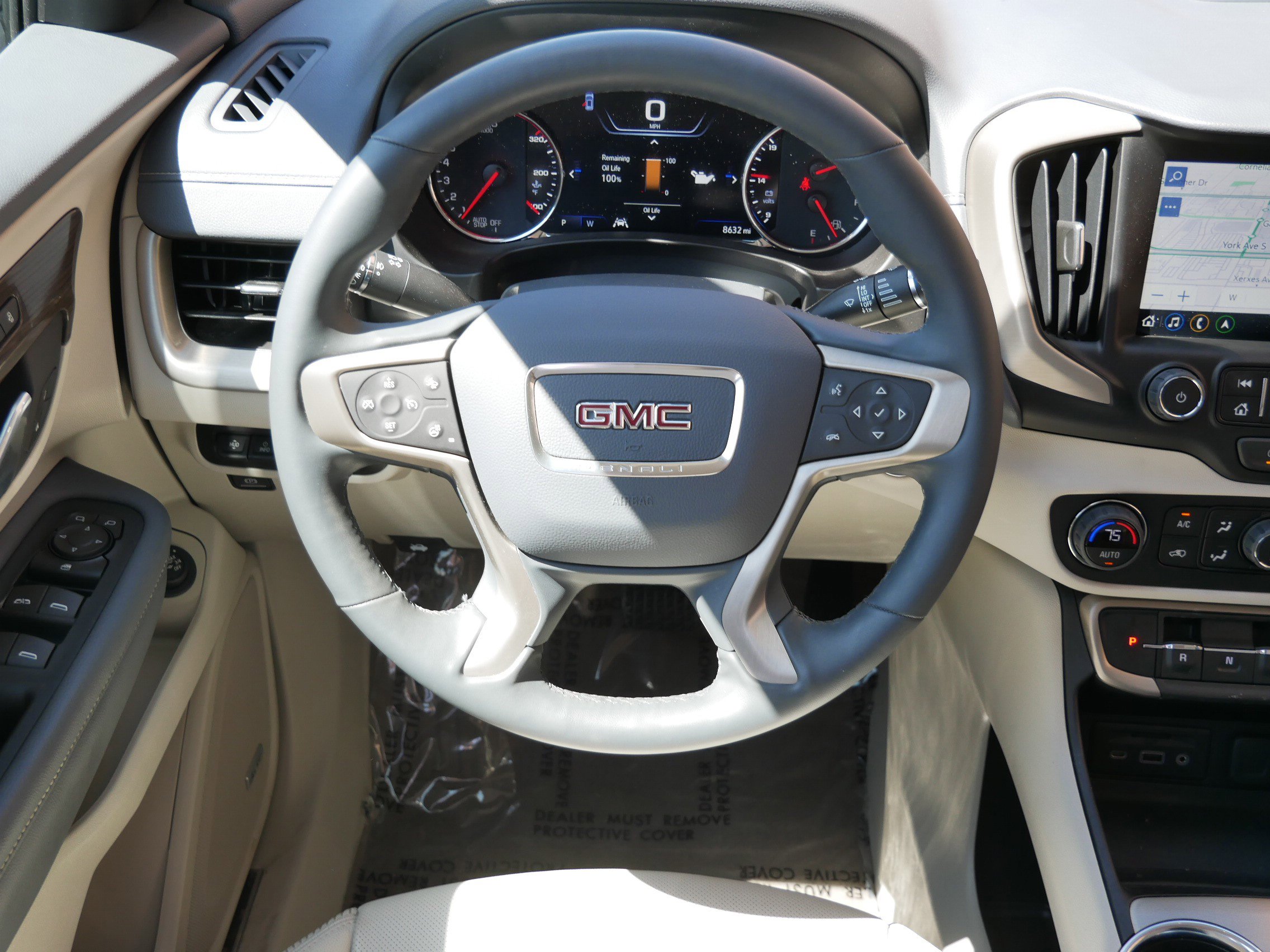 Used 2024 GMC Terrain Denali w/ Denali Premium Package AWD/4WD image 14
