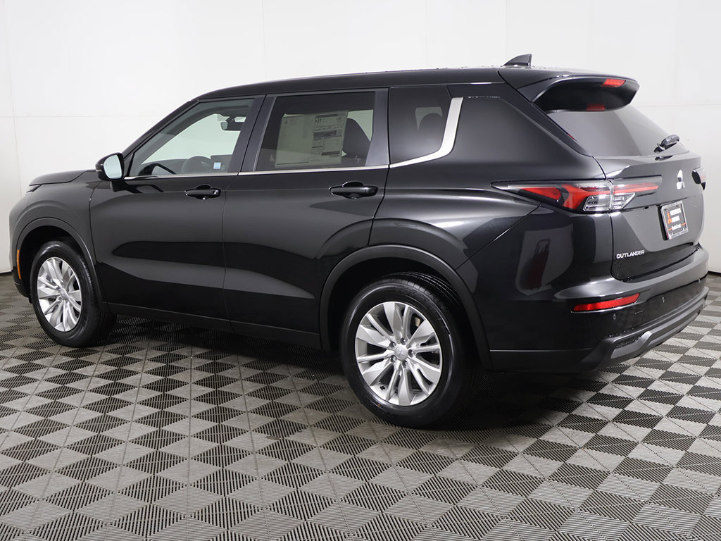 New 2026 Mitsubishi Outlander ES AWD/4WD image 14