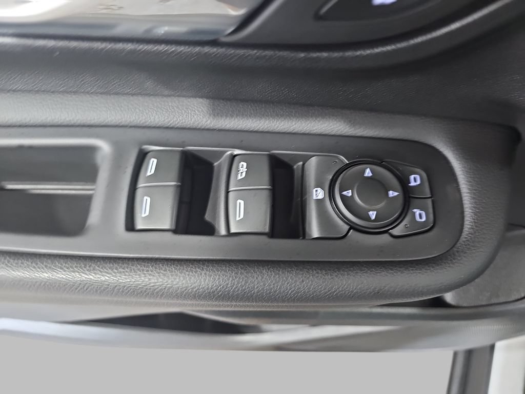 Used 2023 GMC Terrain SLE w/ LPO, Floor Liner Package AWD/4WD image 32