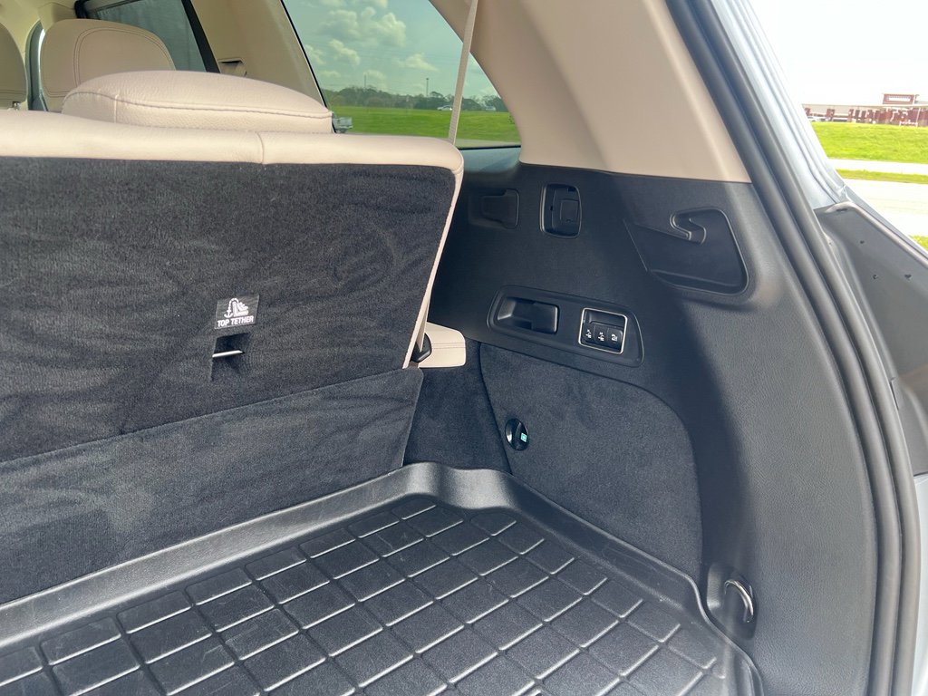 Used 2025 Mercedes-Benz GLS 450 4MATIC image 9