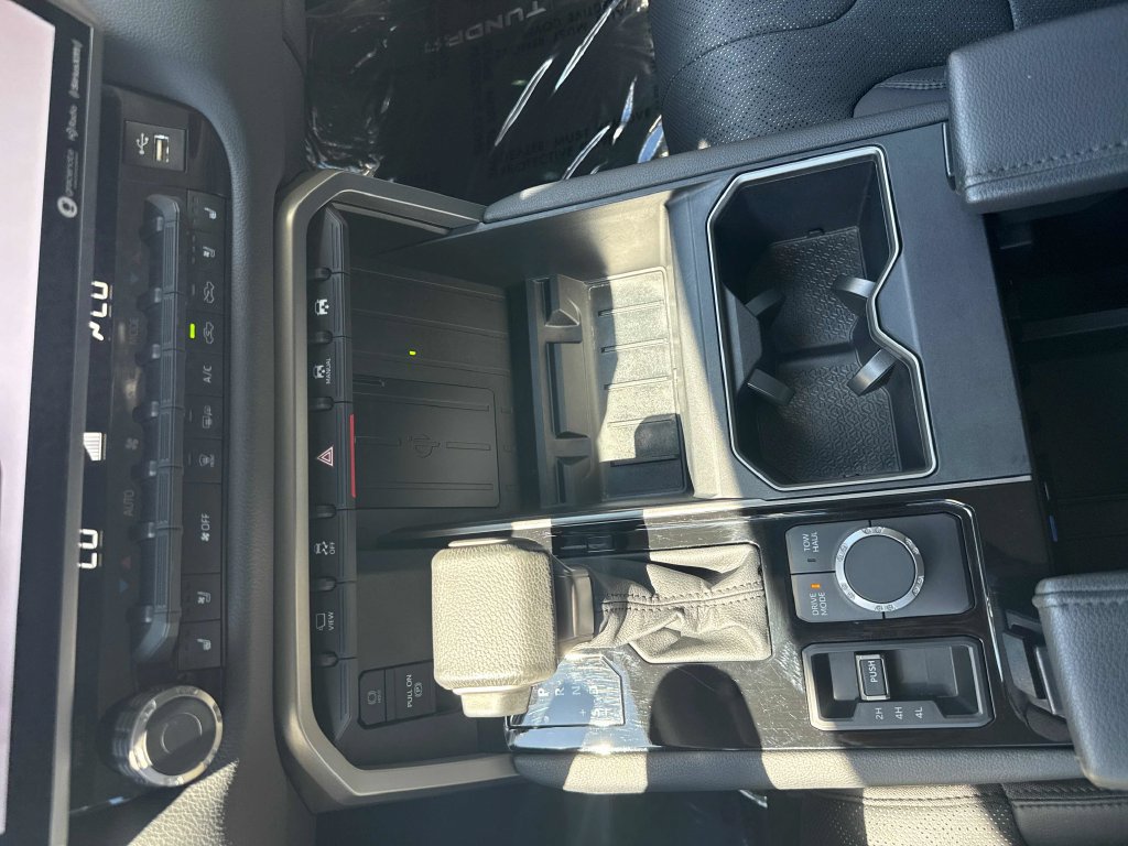 Used 2023 Toyota Tundra Limited AWD/4WD image 22