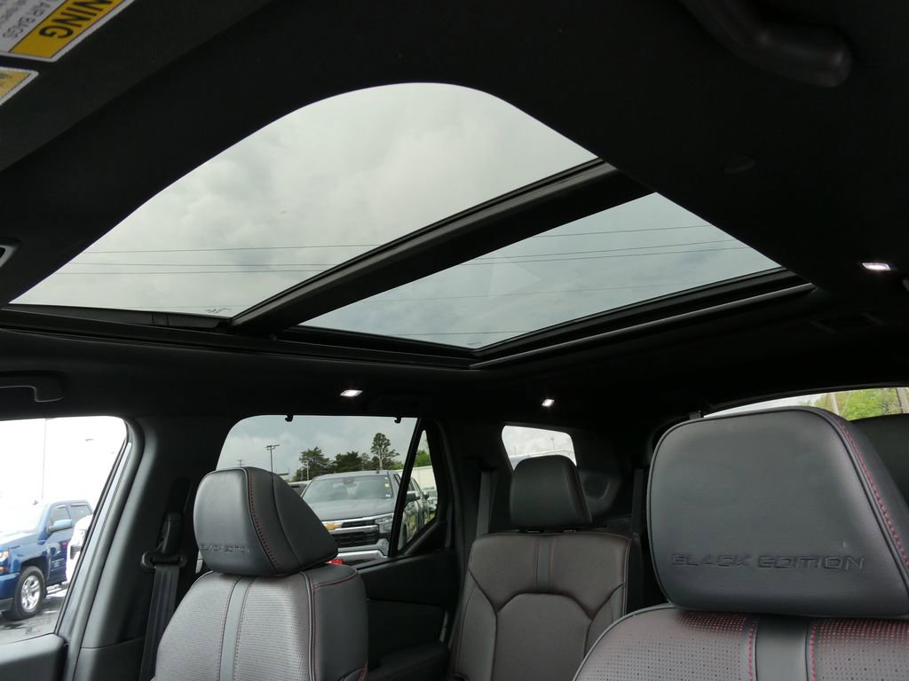 Used 2025 Honda Pilot Black Edition image 28