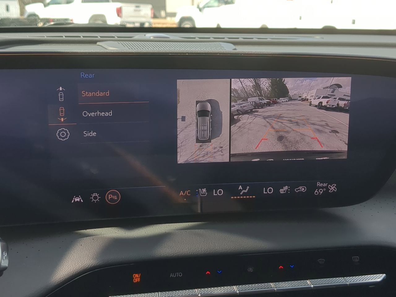 Used 2025 Buick Enclave Avenir w/ Super Cruise Package image 15