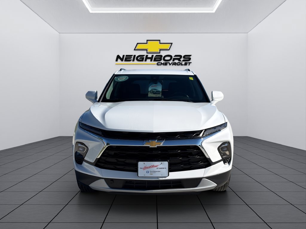 New 2026 Chevrolet Blazer LT w/ Convenience Package AWD/4WD image 2