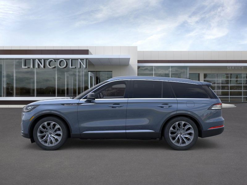 Used 2025 Lincoln Aviator 2WD w/ Equipment Group 101A image 3