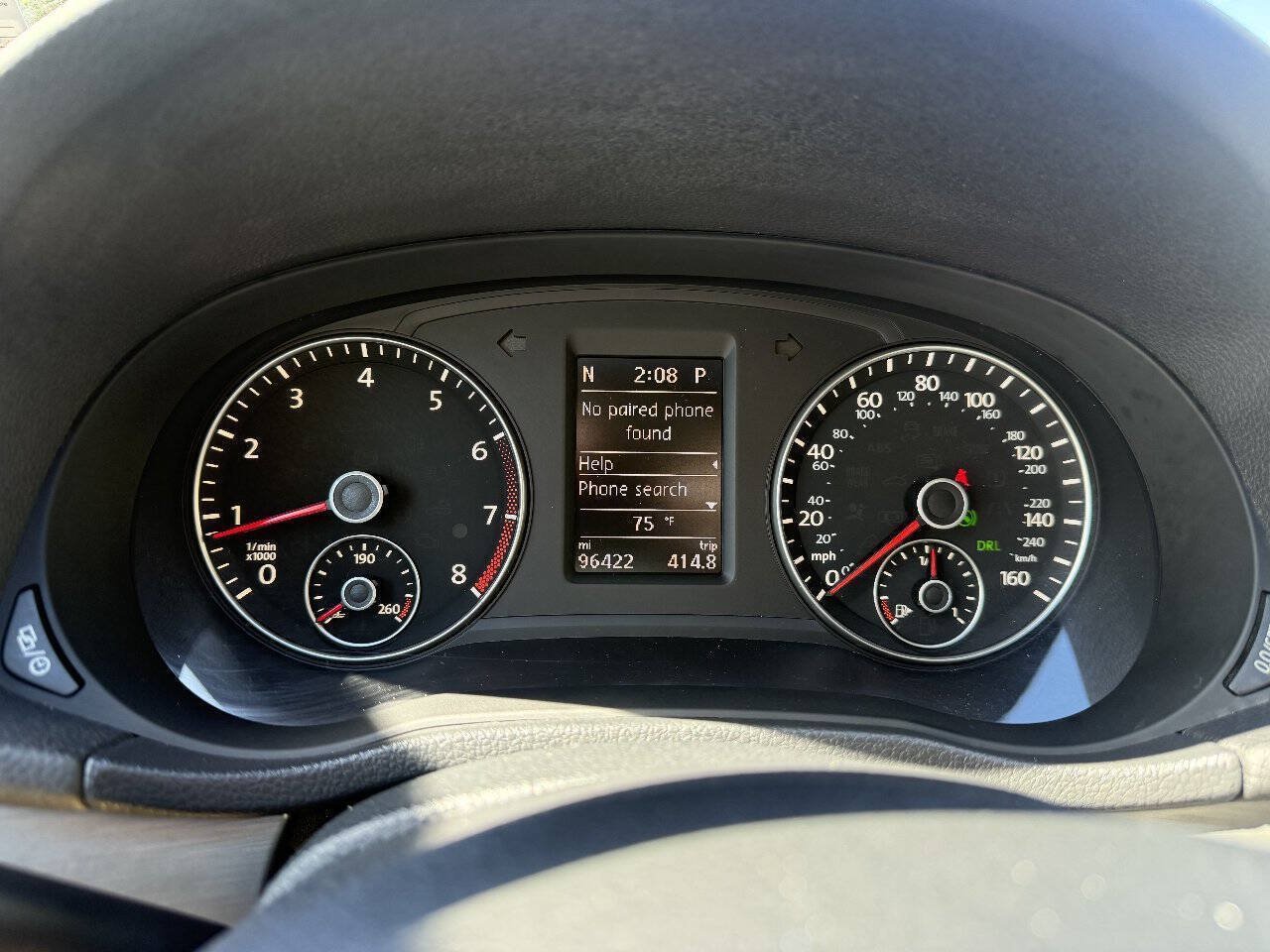 Used 2014 Volkswagen Passat 1.8T SE FWD image 12