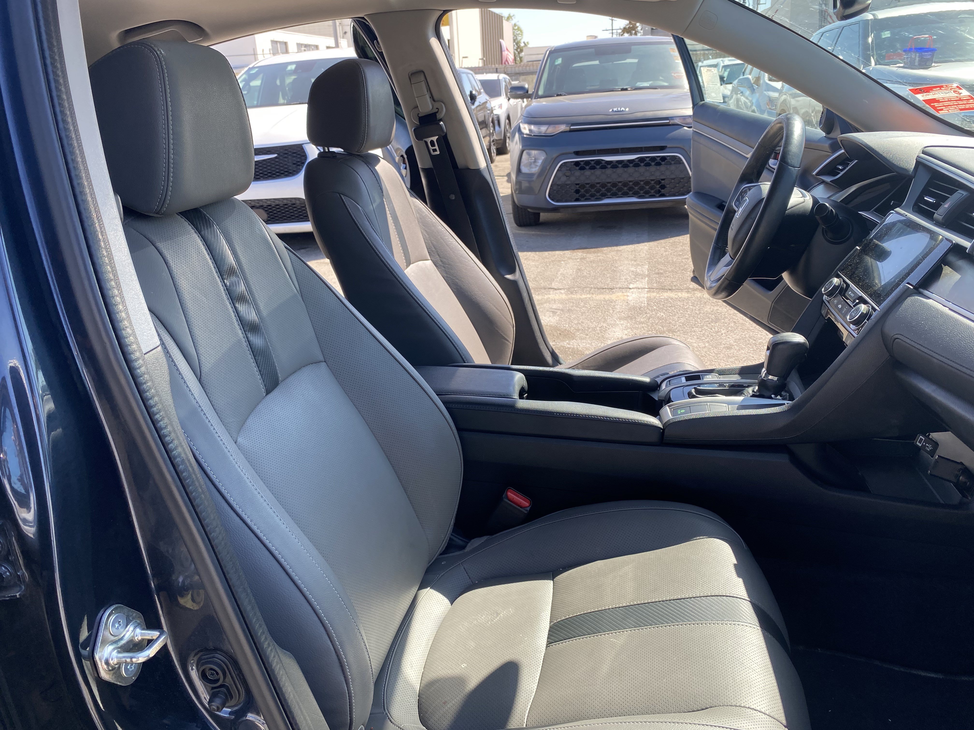 Used 2017 Honda Civic EX-L image 21