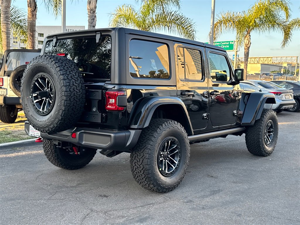 New 2025 Jeep Wrangler Unlimited Rubicon w/ XTREMEE 35" Tire Package image 19