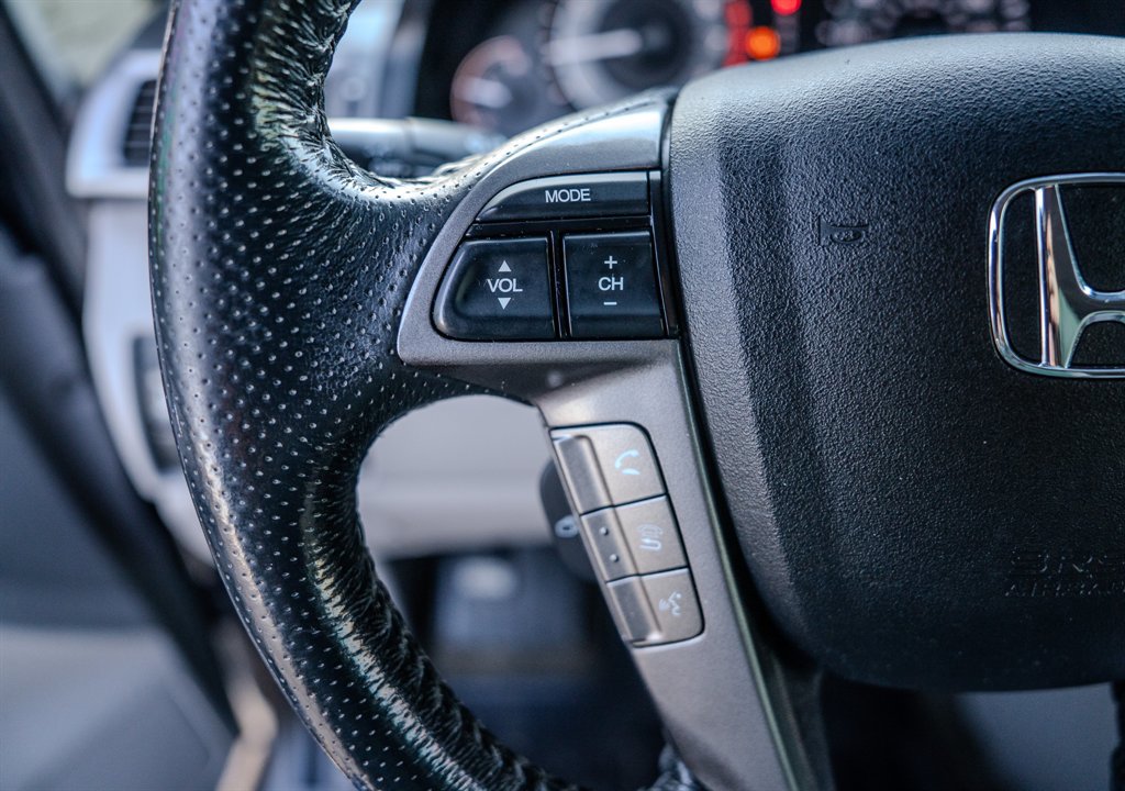 Used 2015 Honda Odyssey EX-L image 16