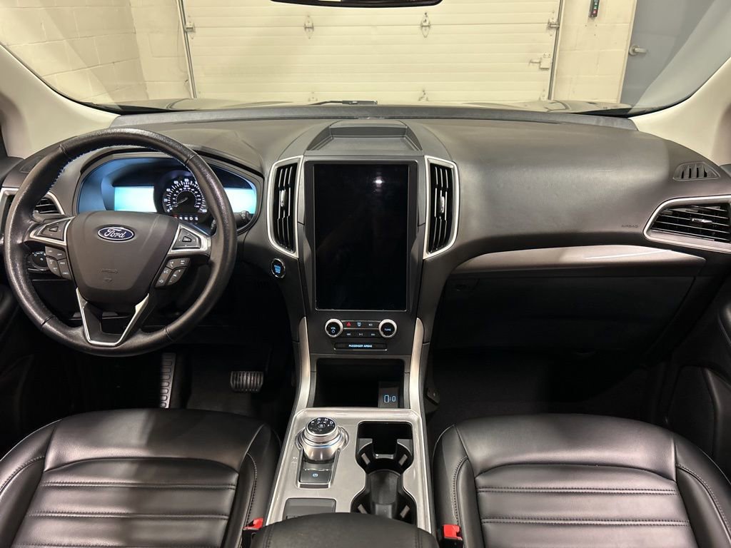 Used 2023 Ford Edge SEL image 18