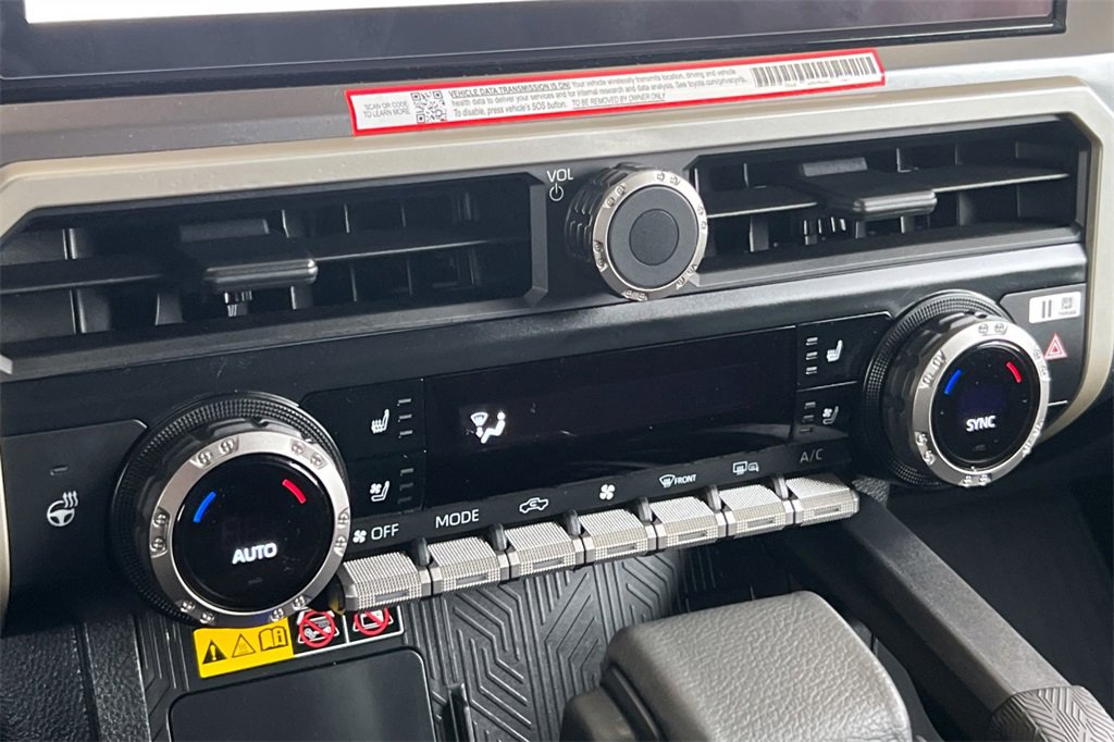 Certified 2025 Toyota Tacoma TRD Off-Road image 24