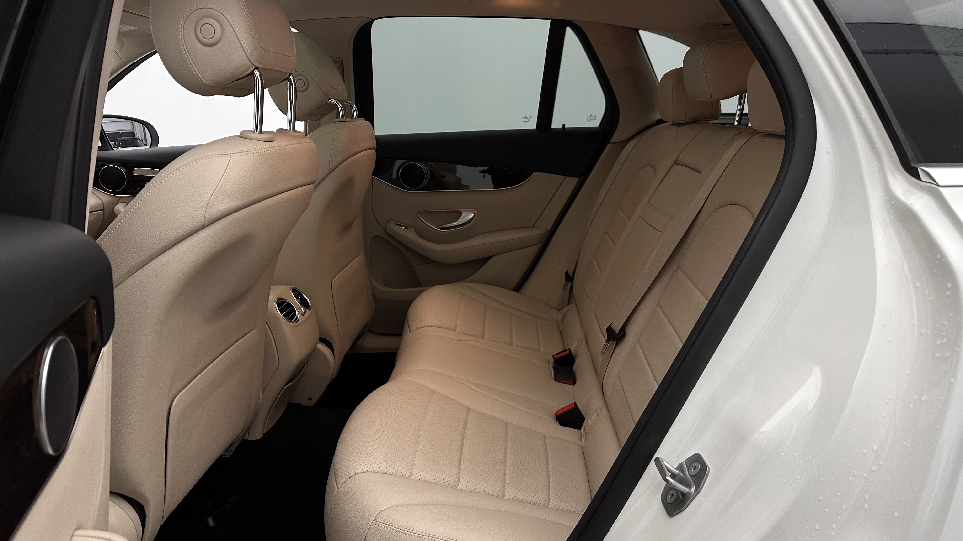 Used 2021 Mercedes-Benz GLC 300 image 24