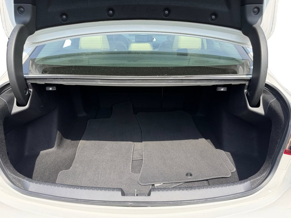 Used 2021 Acura TLX w/ Technology Package FWD image 9