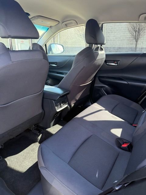 Certified 2022 Toyota Venza LE image 32