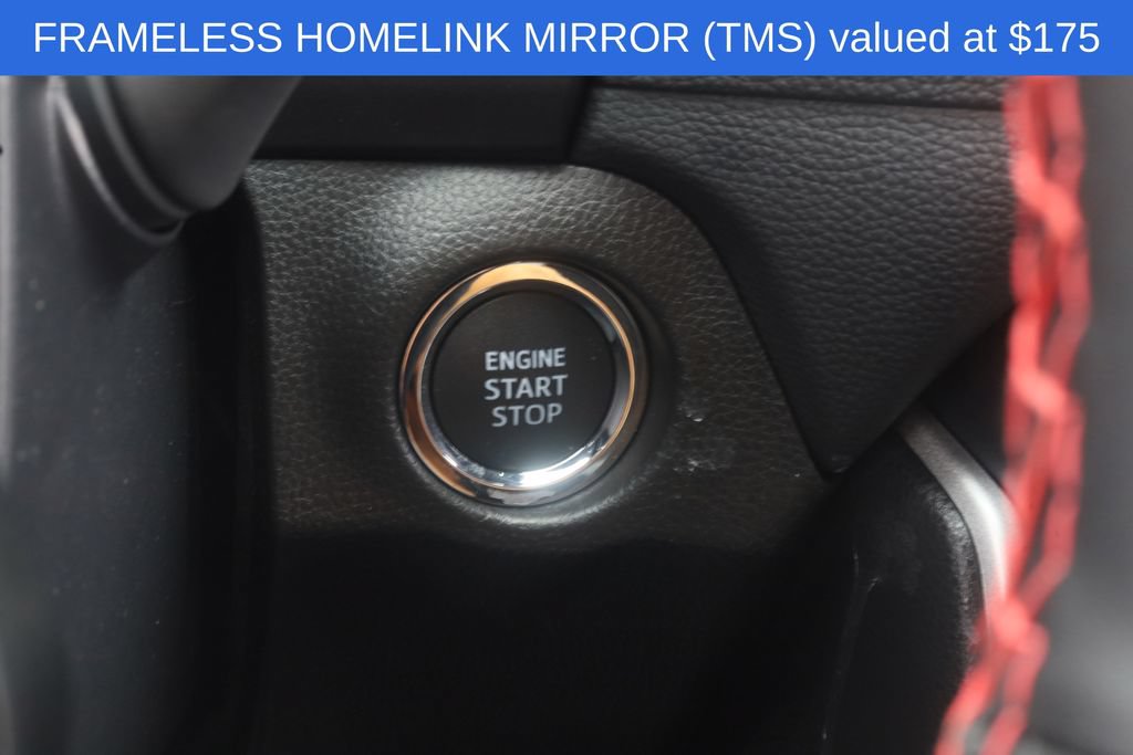 Used 2025 Toyota RAV4 XLE AWD/4WD image 4