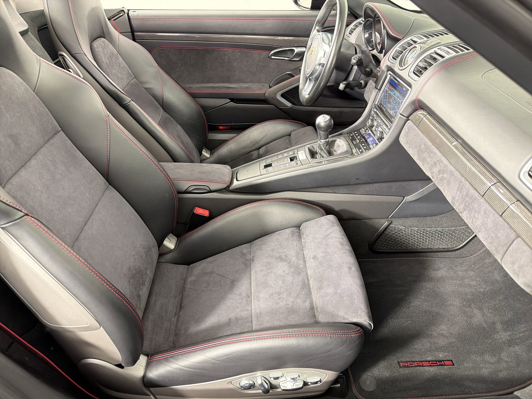 Certified 2015 Porsche Boxster GTS RWD image 30