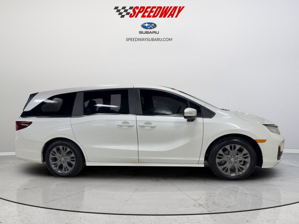Used 2025 Honda Odyssey Touring image 4