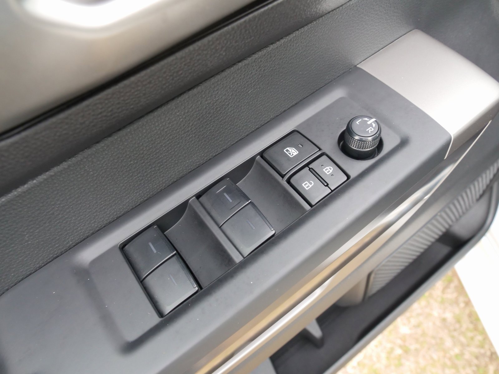 Used 2025 Toyota Tundra SR5 image 18