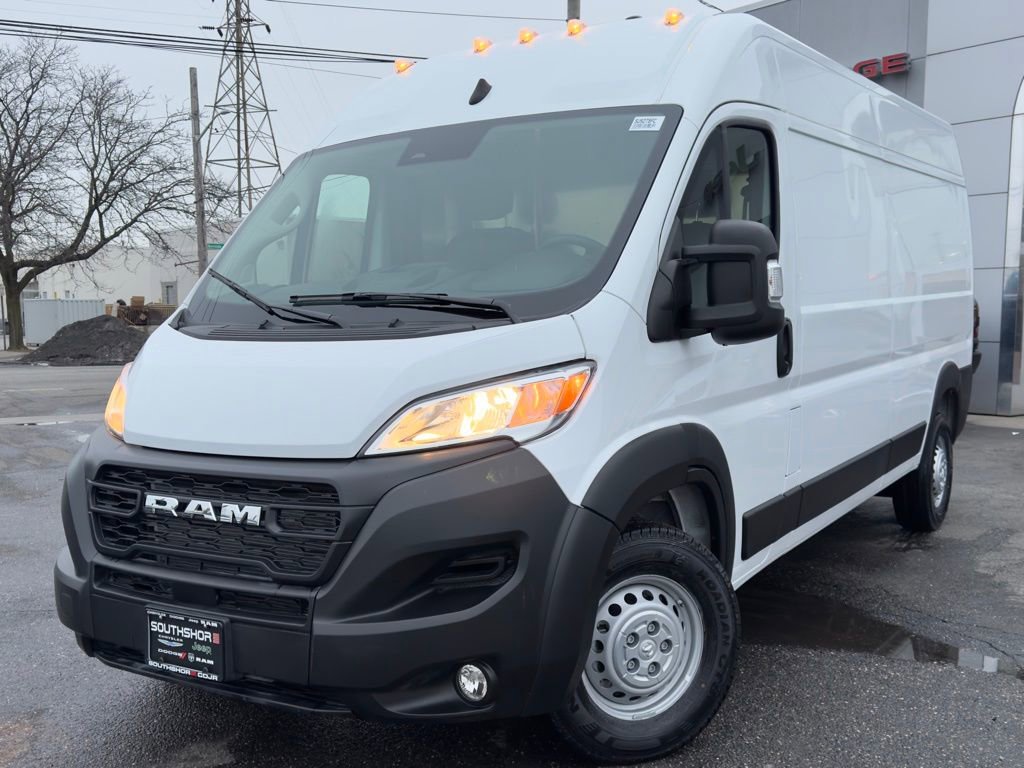 Used 2025 RAM ProMaster 2500 w/ Convenience Group image 3