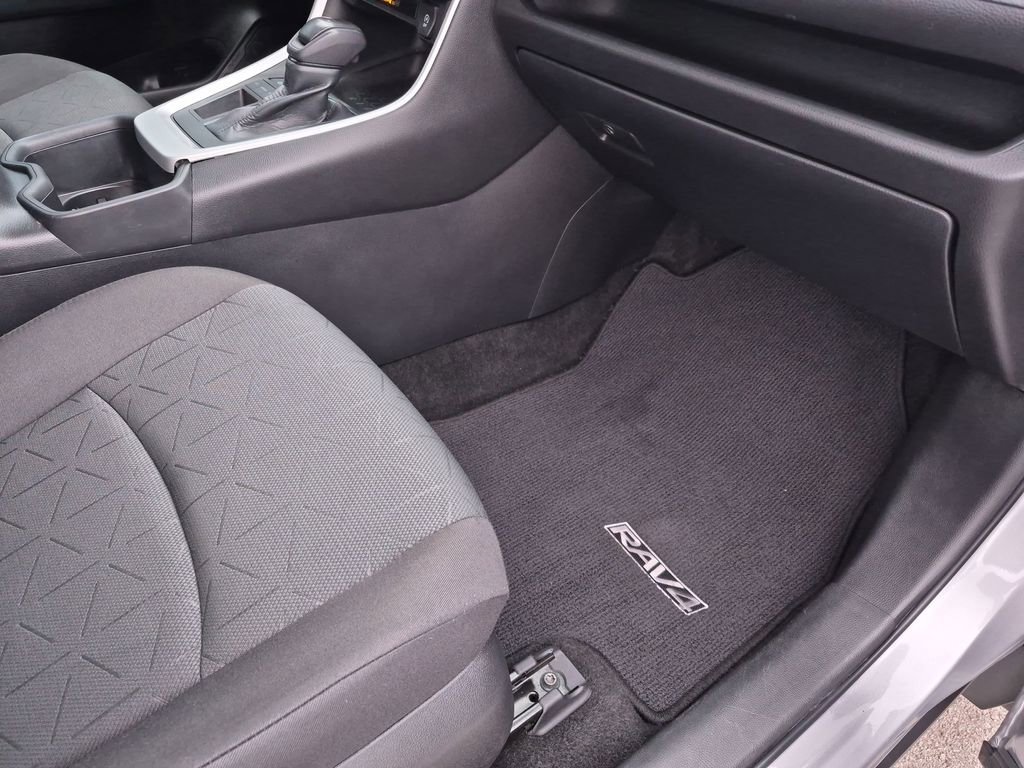 Used 2023 Toyota RAV4 XLE w/ Convenience Package image 38