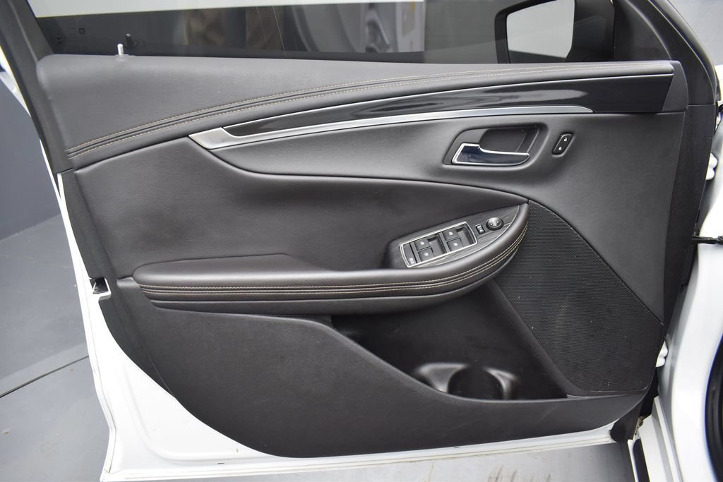 Used 2020 Chevrolet Impala LT FWD image 9
