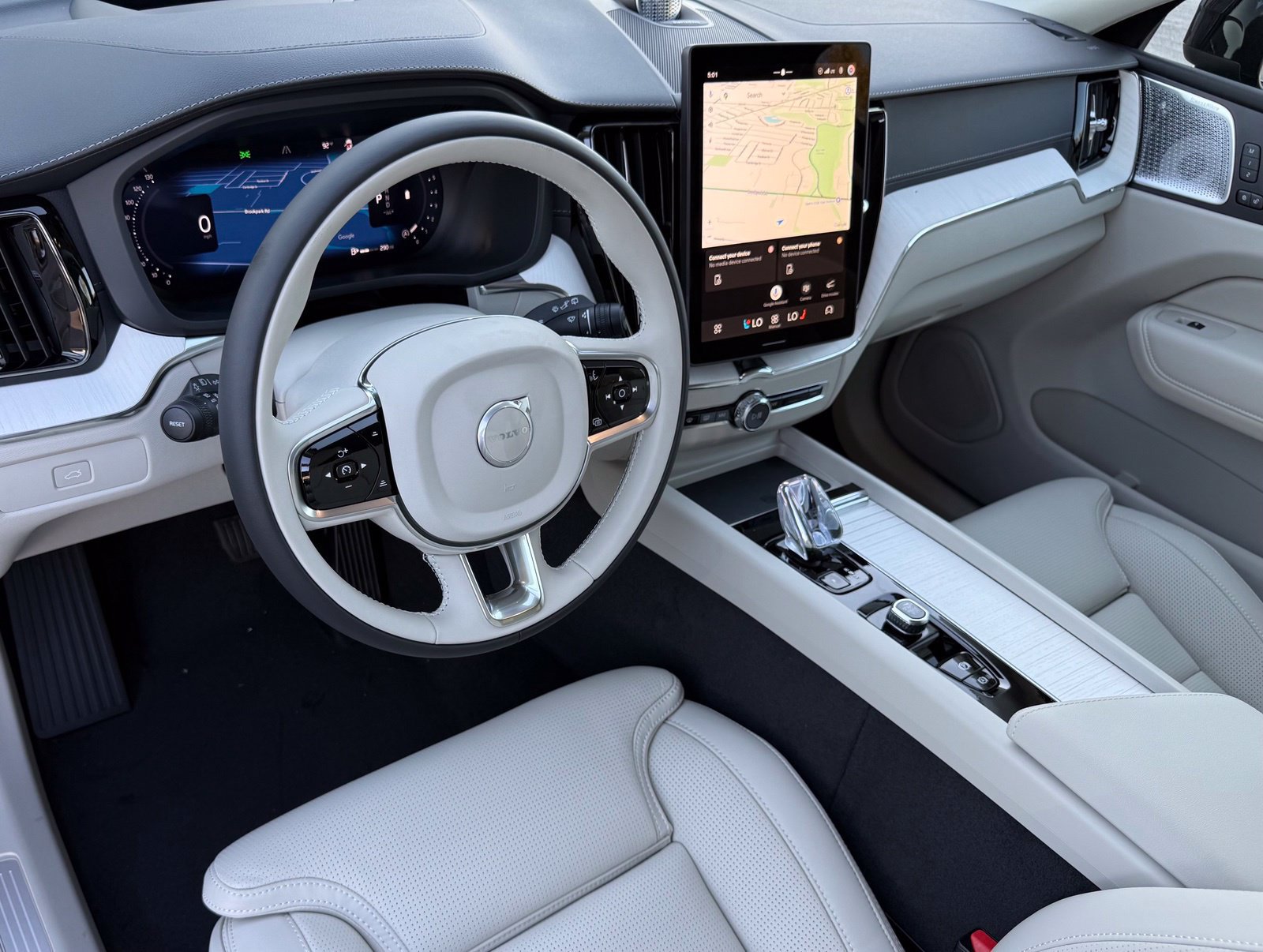 New 2027 Volvo XC60 B5 Ultra AWD/4WD image 13