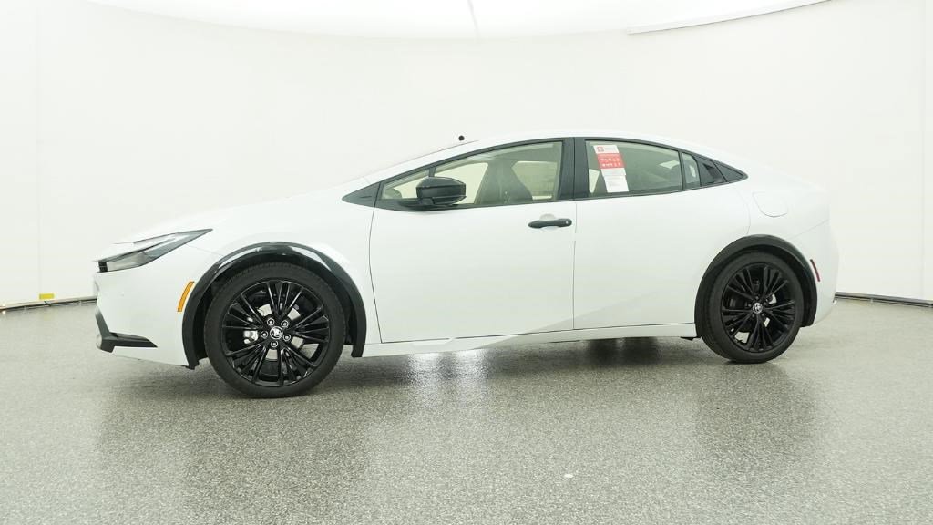 New 2026 Toyota Prius FWD image 8