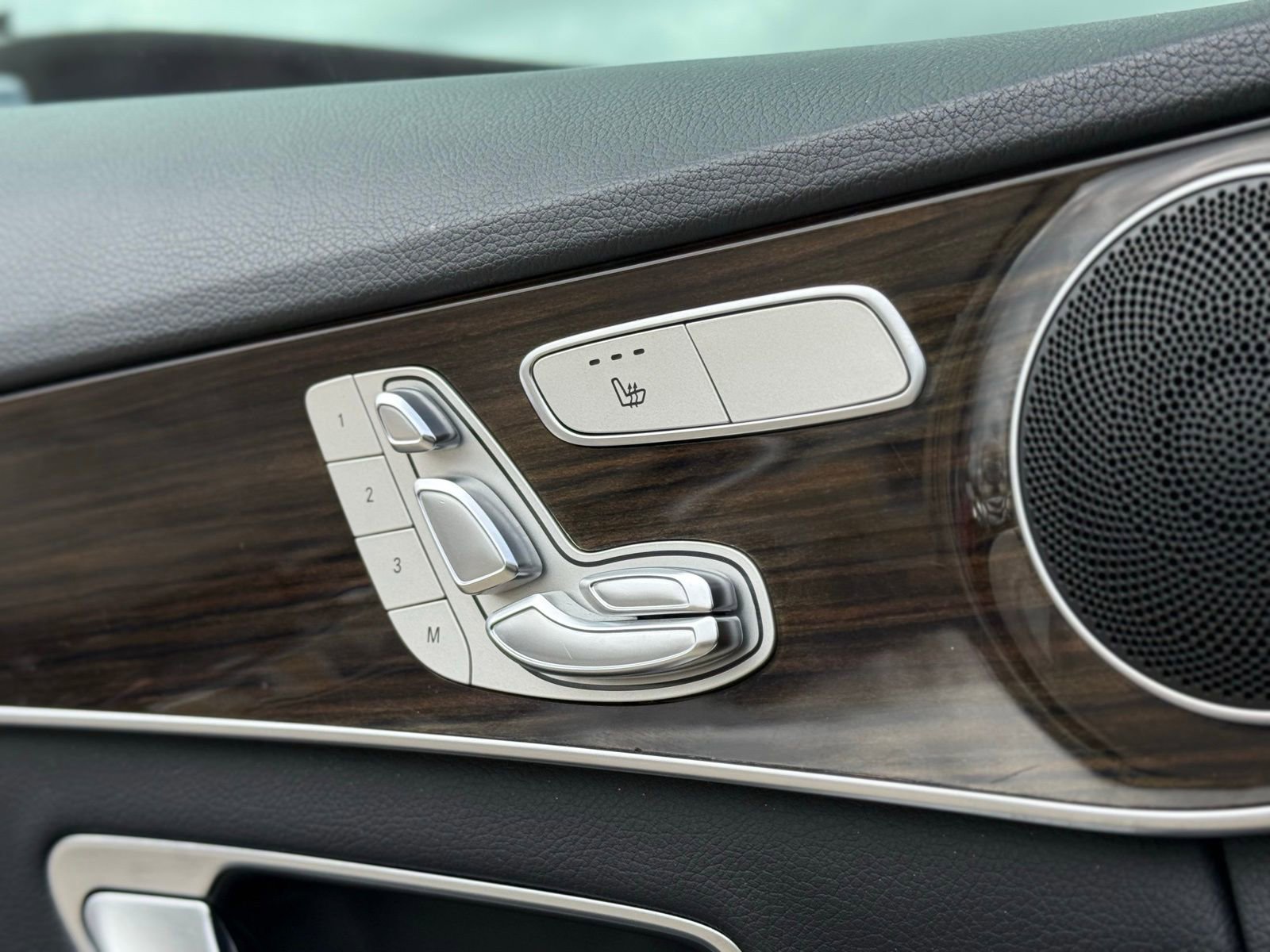 Used 2018 Mercedes-Benz C 300 4MATIC Sedan image 15