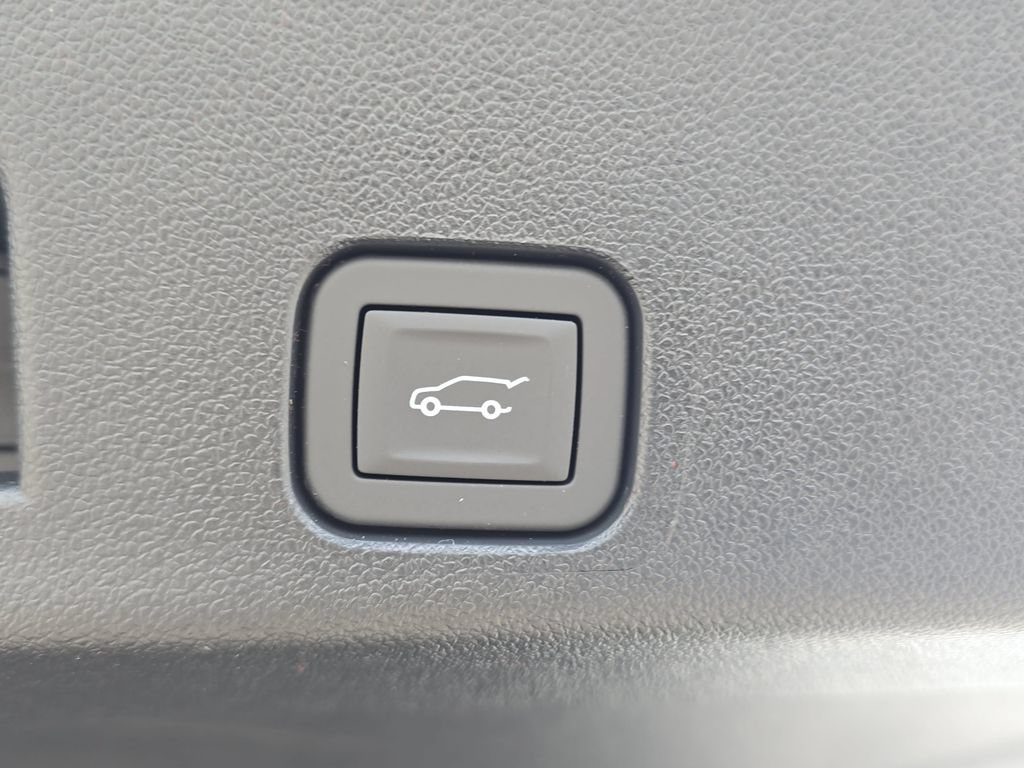 New 2026 GMC Acadia Denali w/ Super Cruise Package FWD image 14