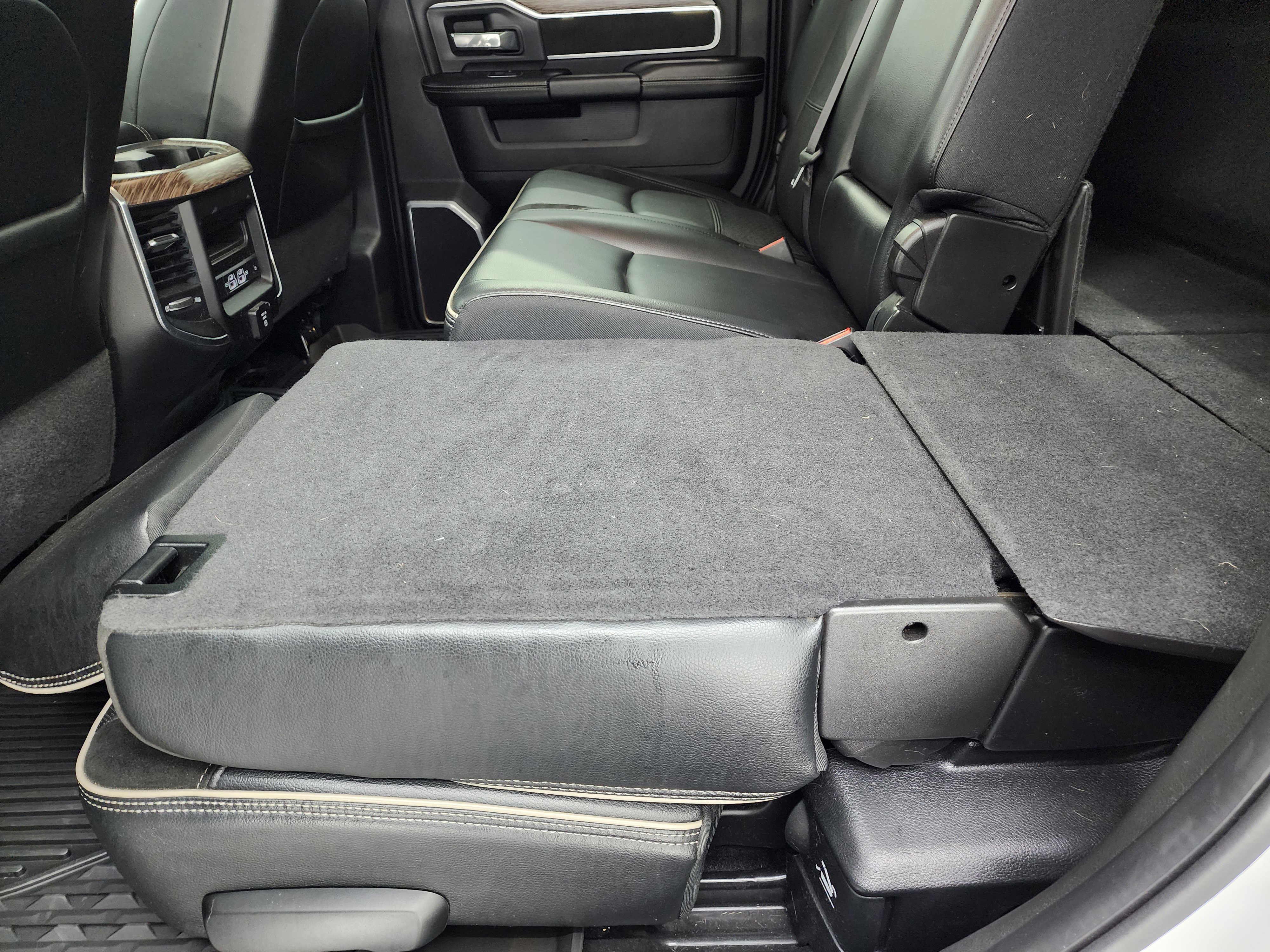 Used 2021 RAM 3500 Laramie image 40