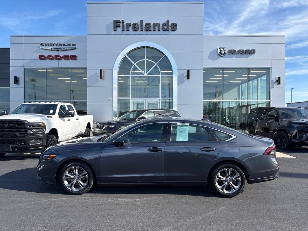 Used 2024 Honda Accord EX image 2