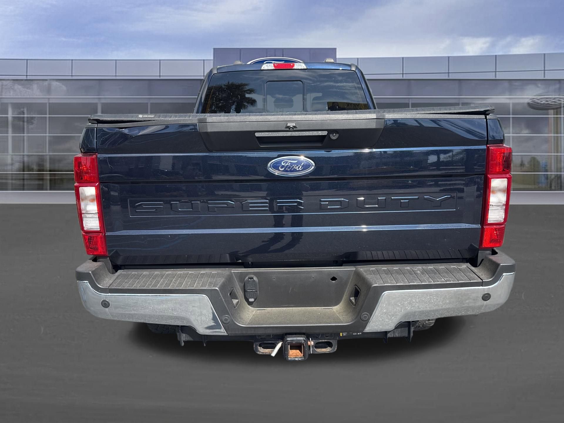 Certified 2022 Ford F250 Lariat w/ Tremor Off-Road Package image 5