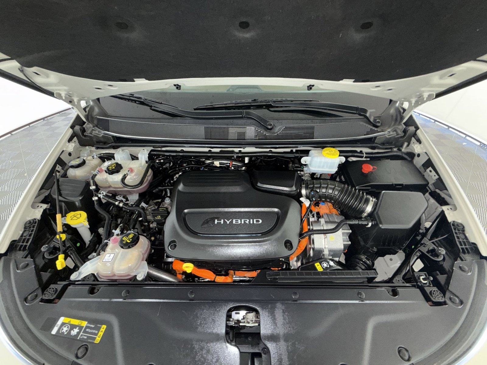 Used 2021 Chrysler Pacifica Limited w/ Uconnect Theater Family Group FWD image 29