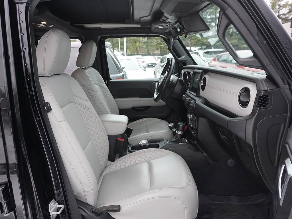 Used 2021 Jeep Wrangler Unlimited Sahara image 32