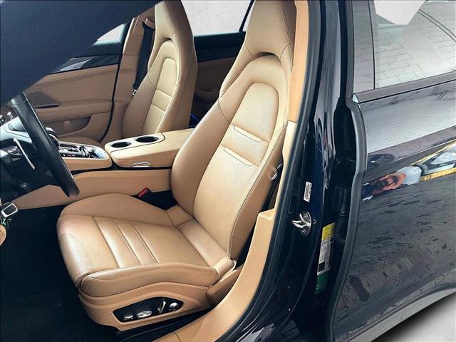 Used 2021 Porsche Panamera image 27