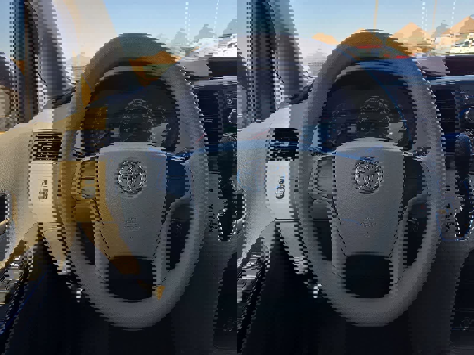 Used 2014 Toyota Sienna L image 20