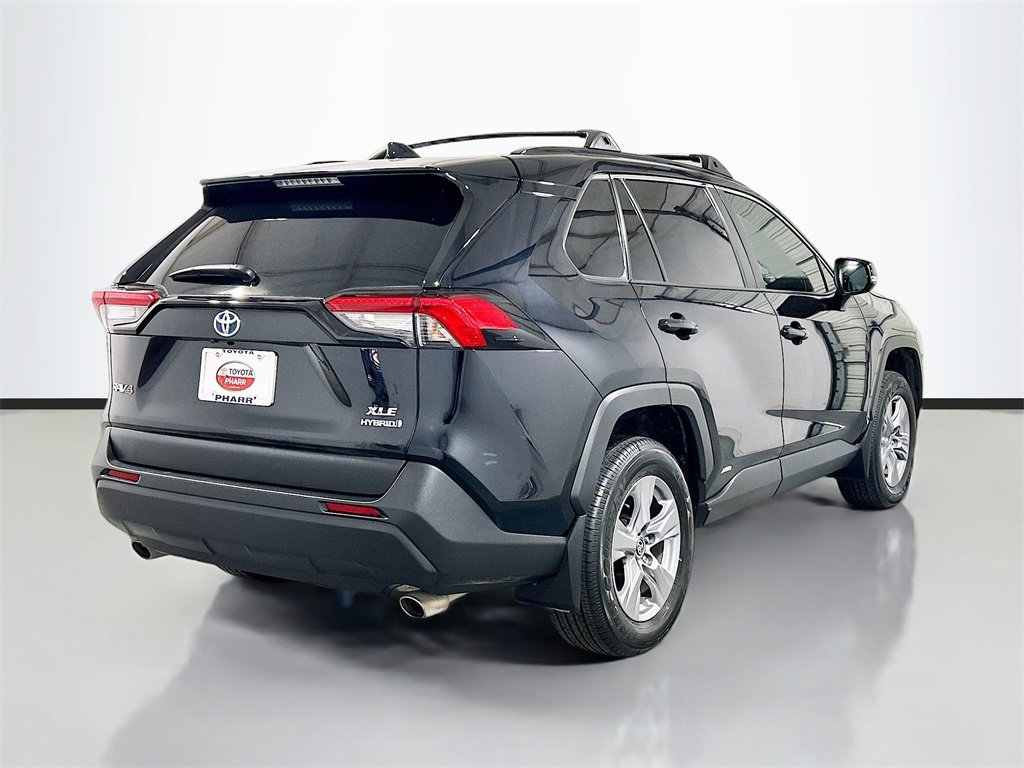 Used 2024 Toyota RAV4 XLE image 4