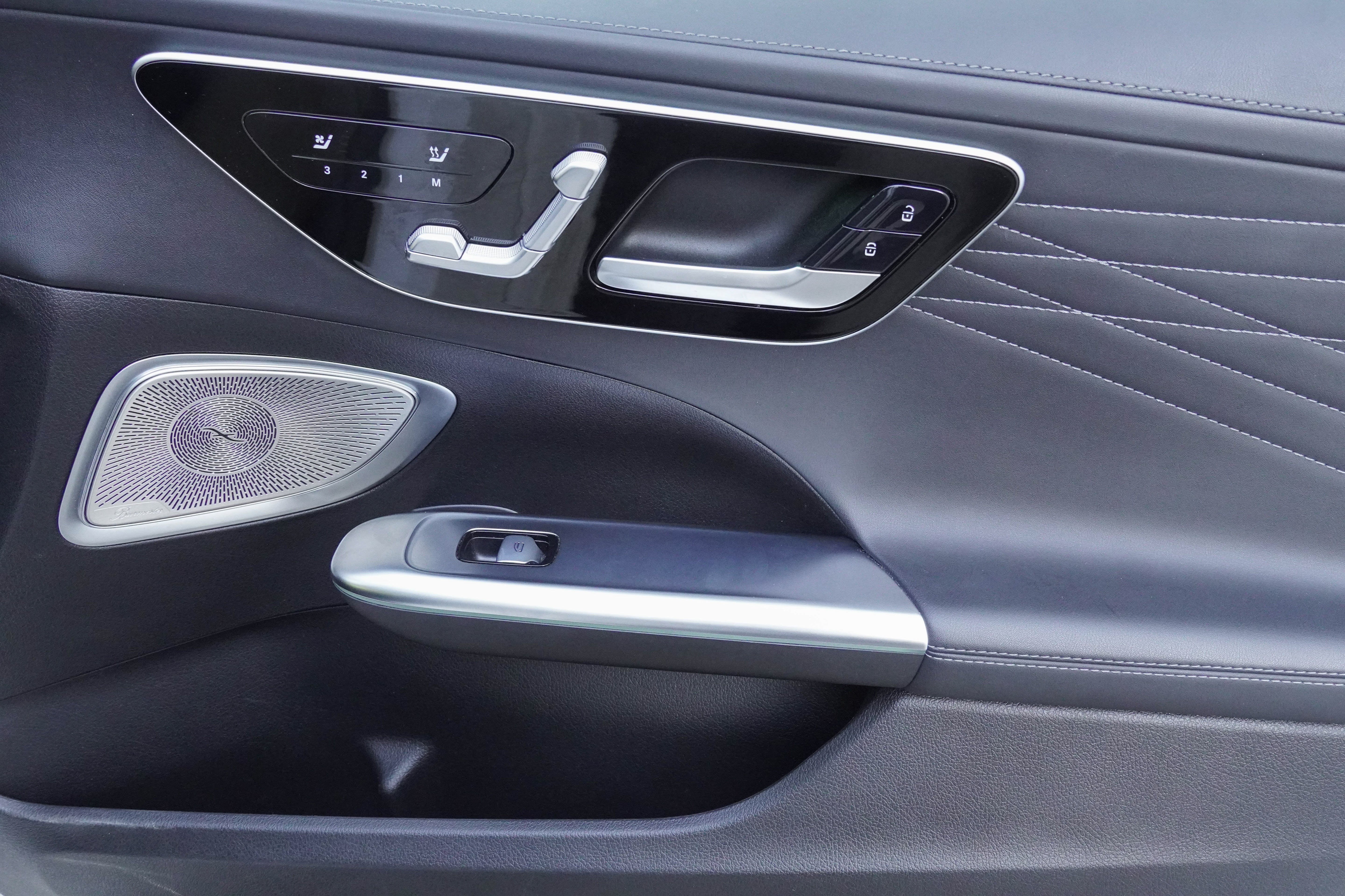 Used 2022 Mercedes-Benz C 300 Sedan image 30