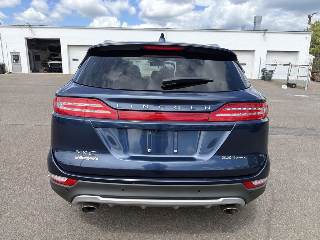 Used 2017 Lincoln MKC Reserve AWD/4WD image 4