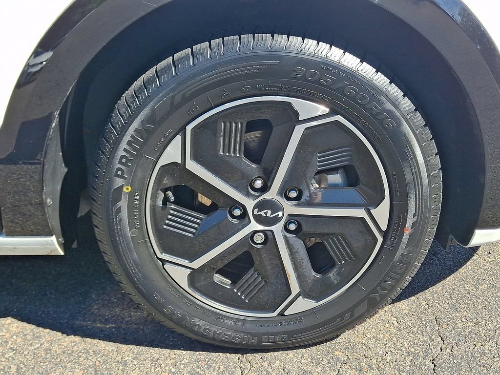 Used 2024 Kia Niro FWD image 8