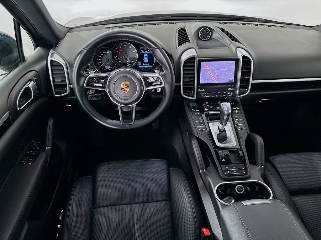 Used 2017 Porsche Cayenne image 23